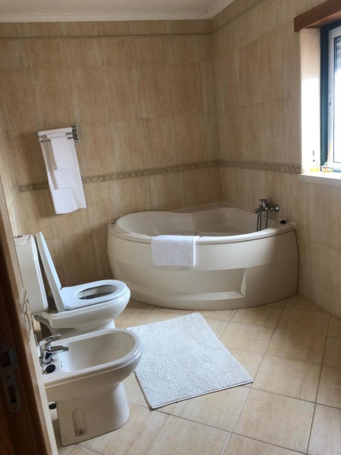 Villa Big Wave Casa à Nazaré Extérieur photo